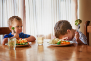 Razones por las que no debes obligar a tu hijo a comer FOTO GETTY IMAGES