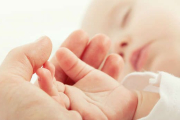 4 masajes para aliviar malestares del bebé