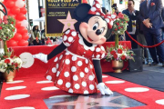 Minnie Mouse recibió su estrella en el Paseo de la Fama de Hollywood