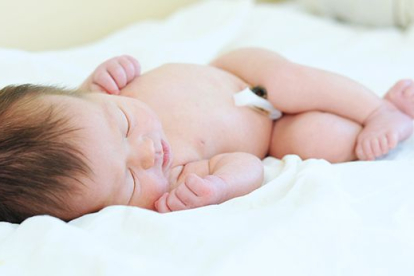 El cordón umbilical puede ayudar a prolongar la vida de tu bebé