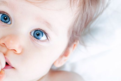 ¿Cómo desarrolla tu bebé su capacidad visual