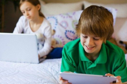 4 tips para que los niños no sean adictos a la tecnología y ¡jueguen más con juguetes!