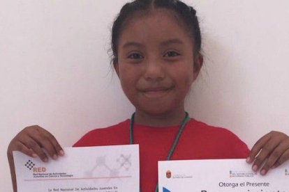 Niña mexicana de ocho años gana premio de Ciencia Nuclear en la UNAM