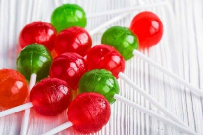¿Qué ocasiona el plomo encontrado en los dulces?