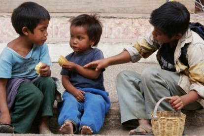 Estudio revela que el cerebro de los pequeños que viven en extrema pobreza es hasta un 10% menor