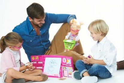 Tienda de juguetes busca con su catálogo de Navidad la equidad de género