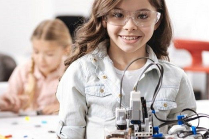 ¡Se buscan niñas con talento en la ciencia y tecnología!