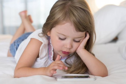8 cosas que tu hijo no debe hacer en Internet